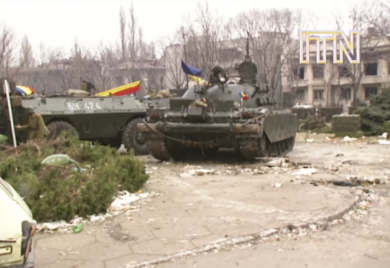 Army units fighting Romanian secret police over the Bucharest Television complex